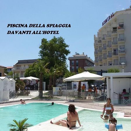 Hotel Admiral - On The Beach Riccione Exterior foto