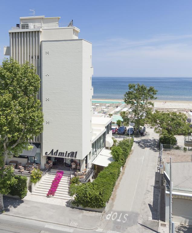 Hotel Admiral - On The Beach Riccione Exterior foto