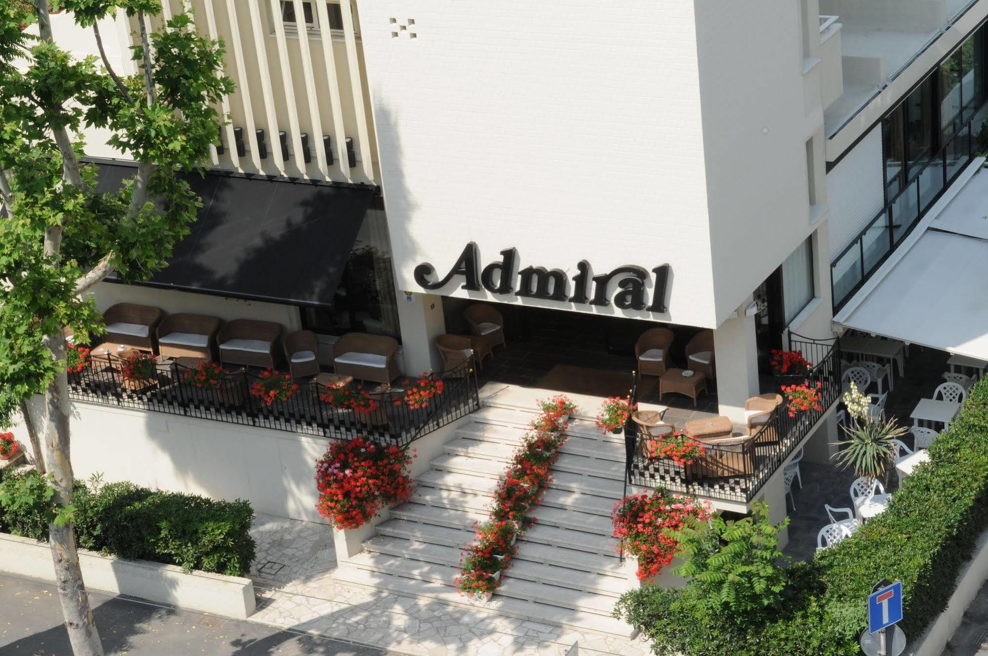 Hotel Admiral - On The Beach Riccione Exterior foto